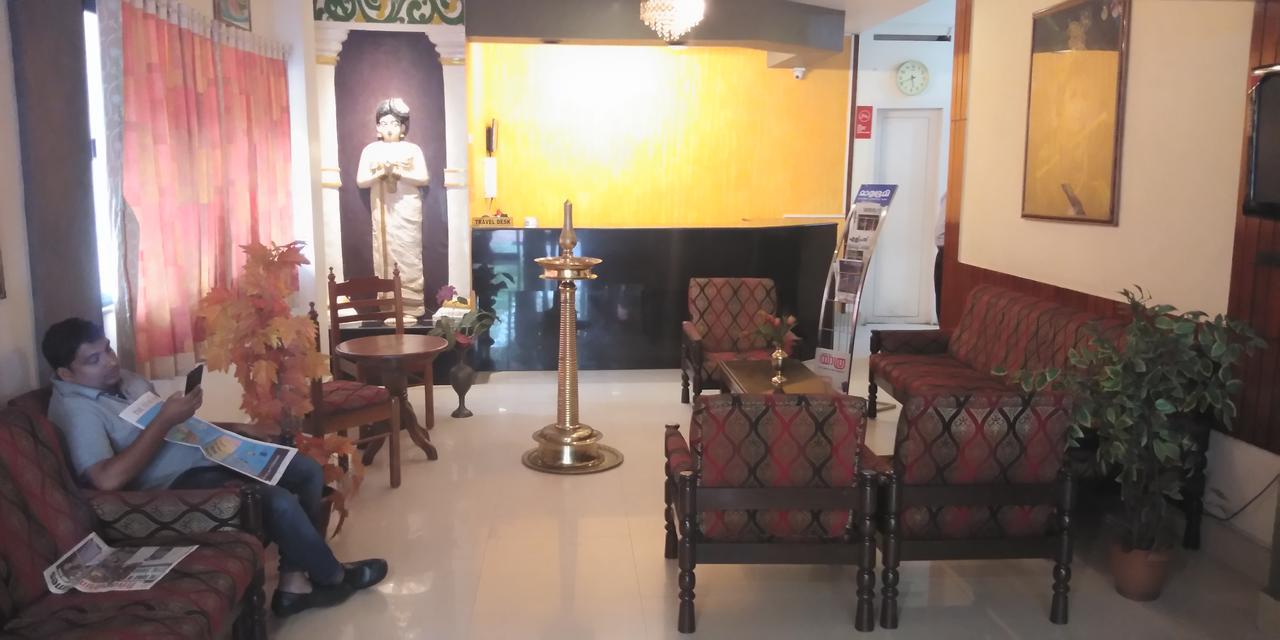 Hotel Silver Sand Thiruvananthapuram Bagian luar foto