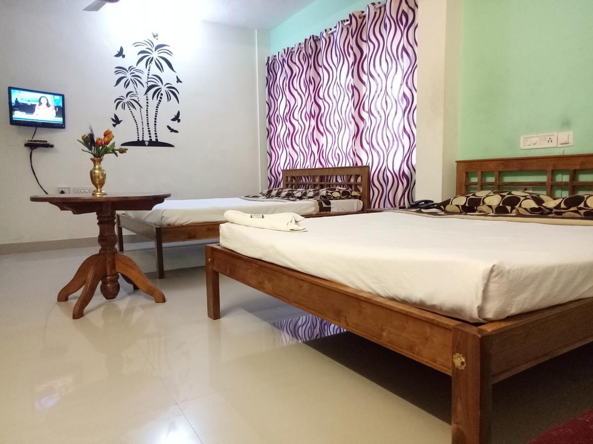 Hotel Silver Sand Thiruvananthapuram Bagian luar foto