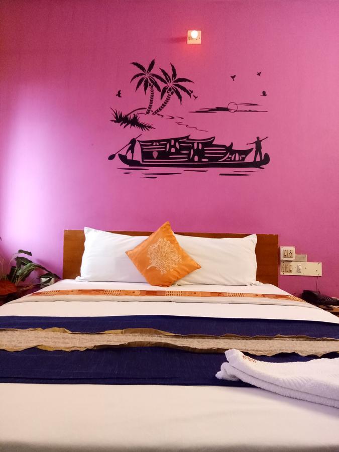 Hotel Silver Sand Thiruvananthapuram Bagian luar foto